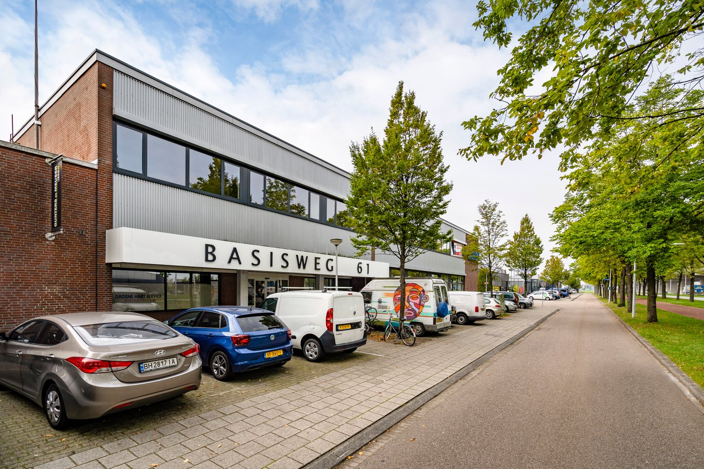 Bekijk foto 3 van Basisweg 61-A