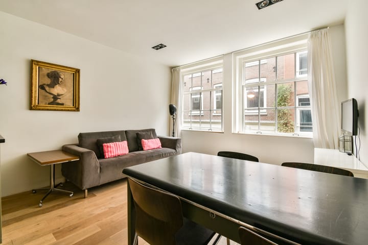 Photo 2 of Rapenburg 7-1