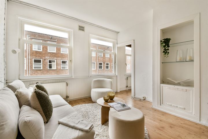 View photo 4 of Bartholomeus Diazstraat 33-2