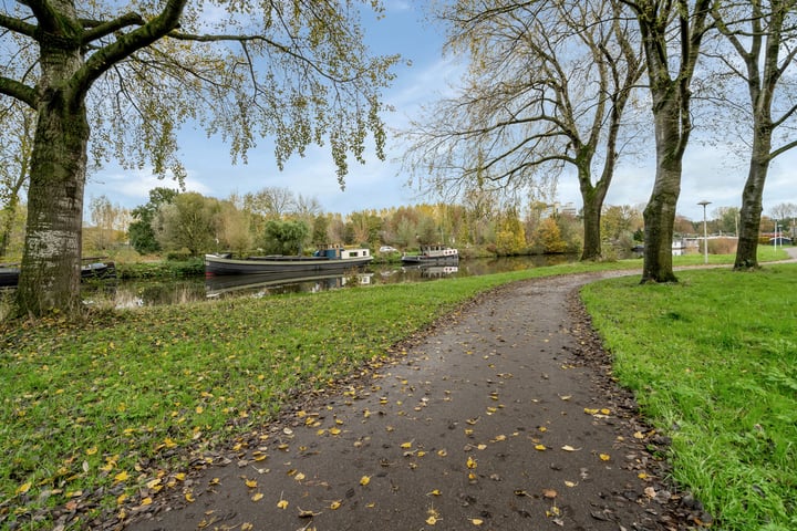 Bekijk foto 33 van Vechtplantsoen 34-1