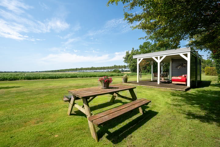 Foto 3 van Middenweg 11-A