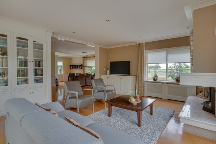 Foto 7 van Middenweg 11-A