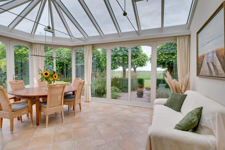 Foto 18 van Middenweg 11-A