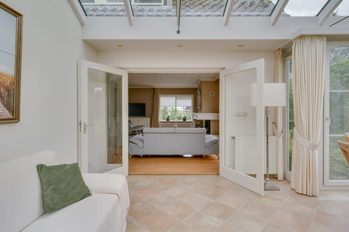 Foto 22 van Middenweg 11-A