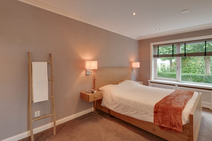 Foto 23 van Middenweg 11-A