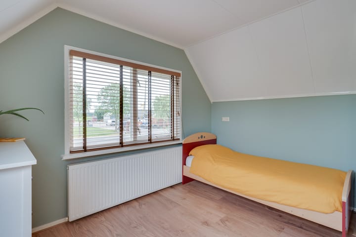 Foto 33 van Middenweg 11-A