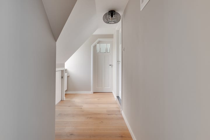 Foto 32 van Middenweg 11-A