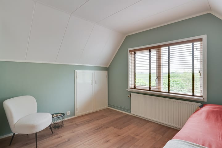 Foto 38 van Middenweg 11-A