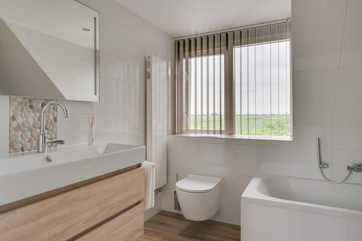 Foto 39 van Middenweg 11-A