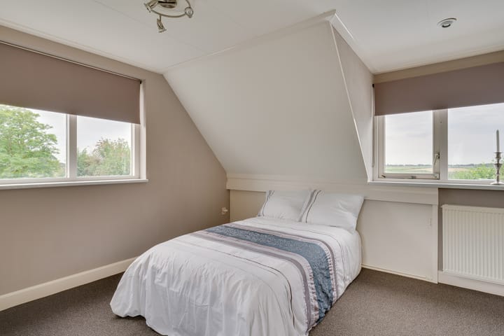 Foto 43 van Middenweg 11-A