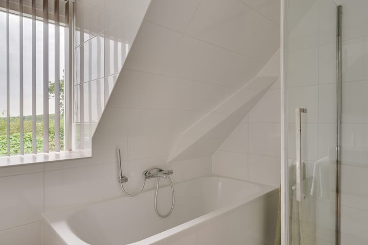 Foto 40 van Middenweg 11-A