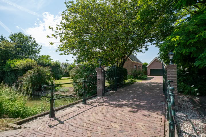 Foto 48 van Middenweg 11-A