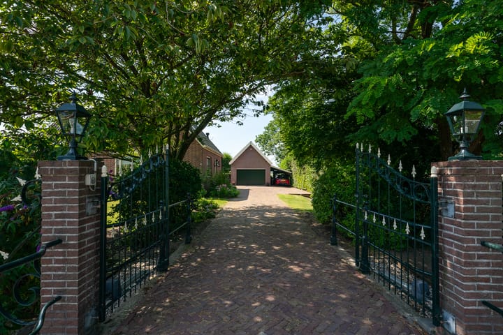 Foto 47 van Middenweg 11-A