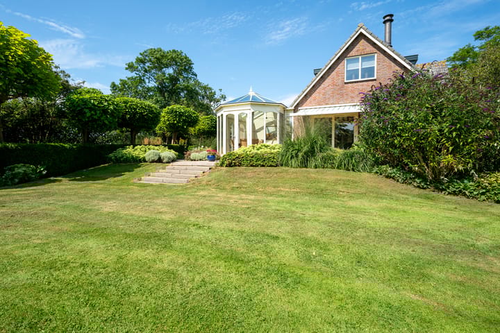 Foto 50 van Middenweg 11-A