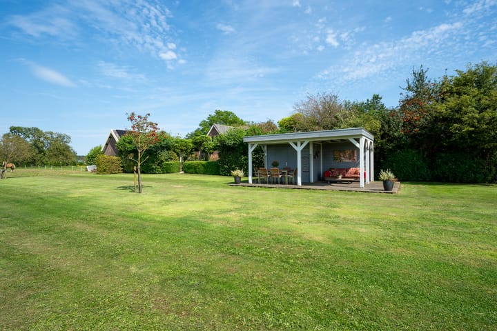 Foto 56 van Middenweg 11-A