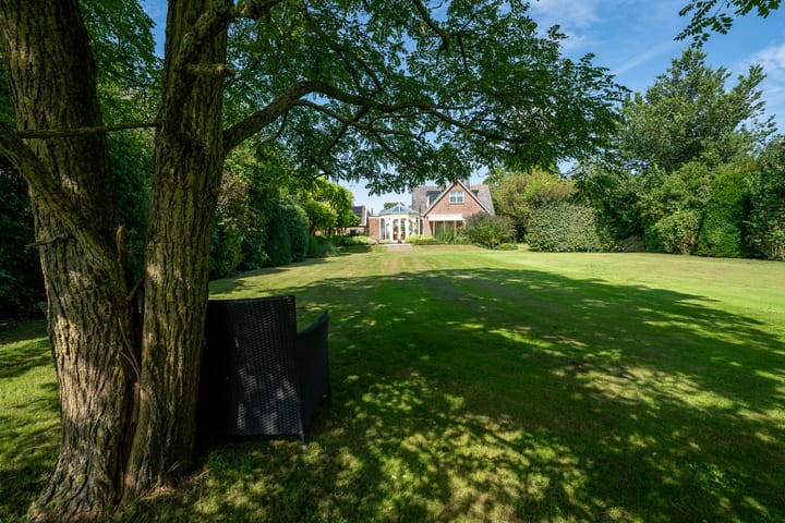 Foto 65 van Middenweg 11-A