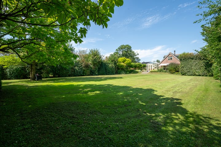 Foto 66 van Middenweg 11-A