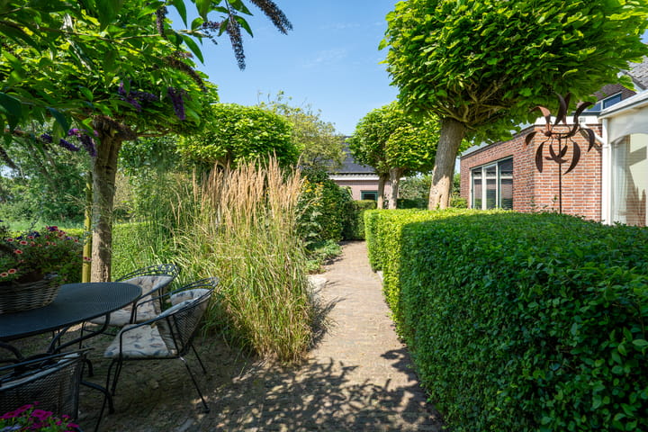 Foto 72 van Middenweg 11-A