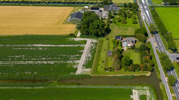 Foto 77 van Middenweg 11-A