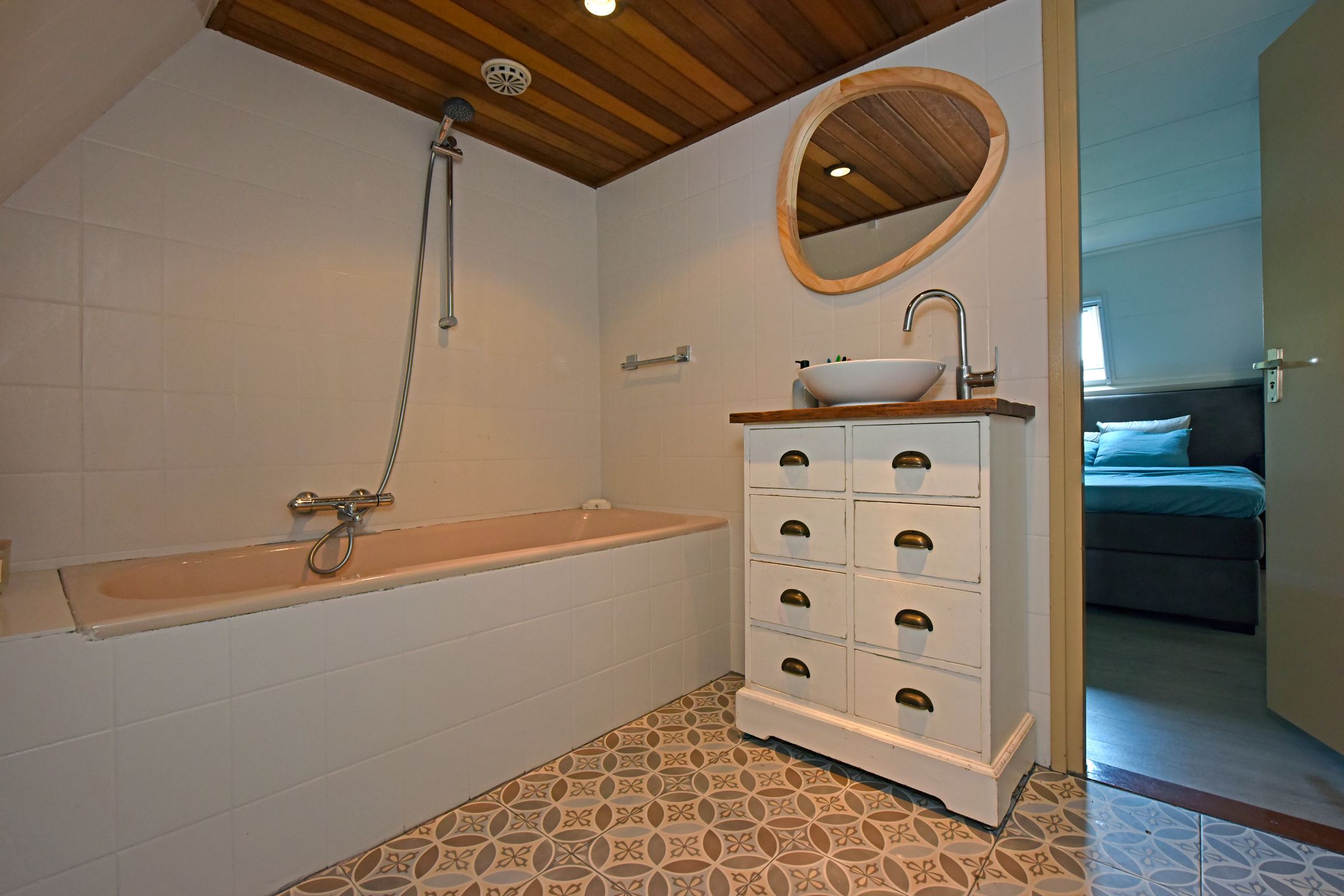 Foto 42 van Korteraarseweg 92