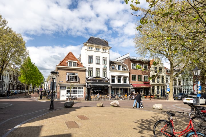 Bekijk foto 40 van Loeff Berchmakerstraat 40