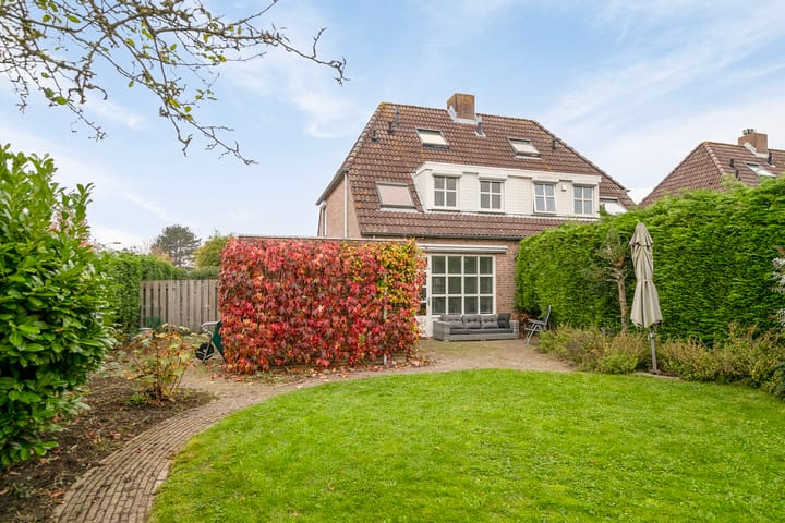 Photo 2 of mr. Jaap Burgerlaan 2