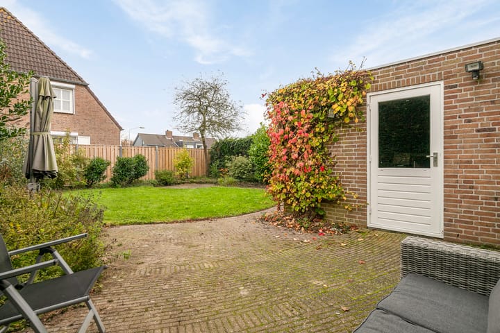 Photo 28 of mr. Jaap Burgerlaan 2