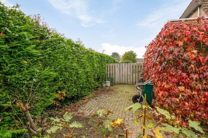 Photo 30 of mr. Jaap Burgerlaan 2