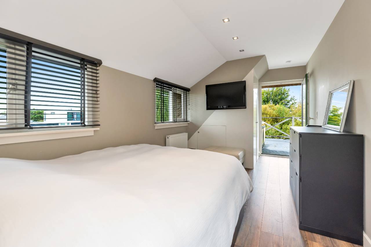 Foto 30 van Herenweg 284-R3