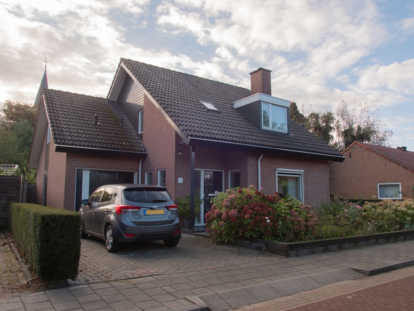 Foto 1 van Julianastraat 1