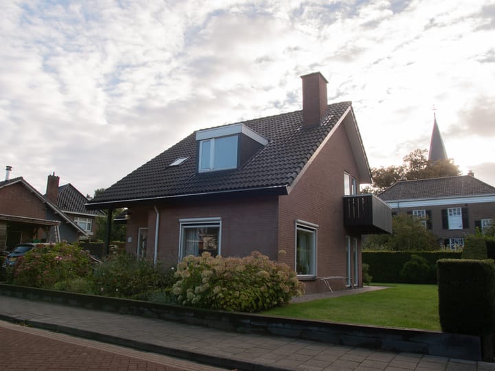 Foto 3 van Julianastraat 1