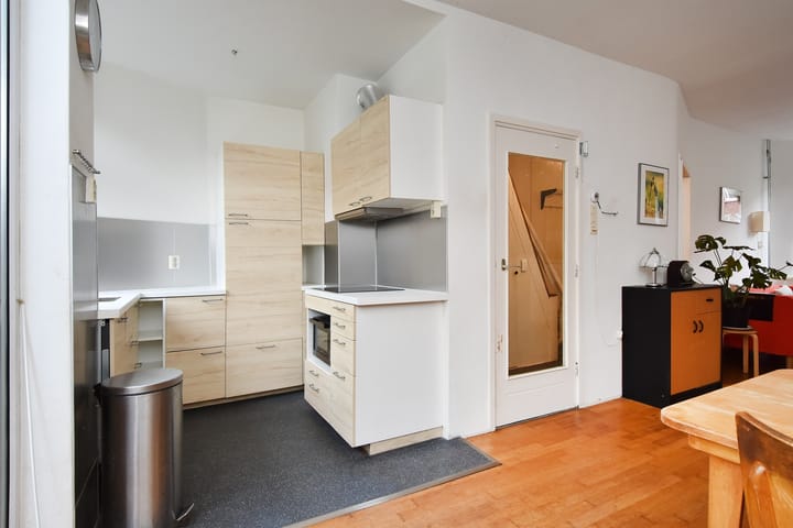 Foto 9 van Bergmannstraat 20