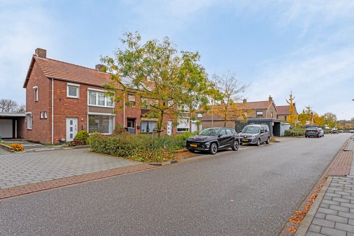 Foto 29 van Burgemeester Huybenstraat 10