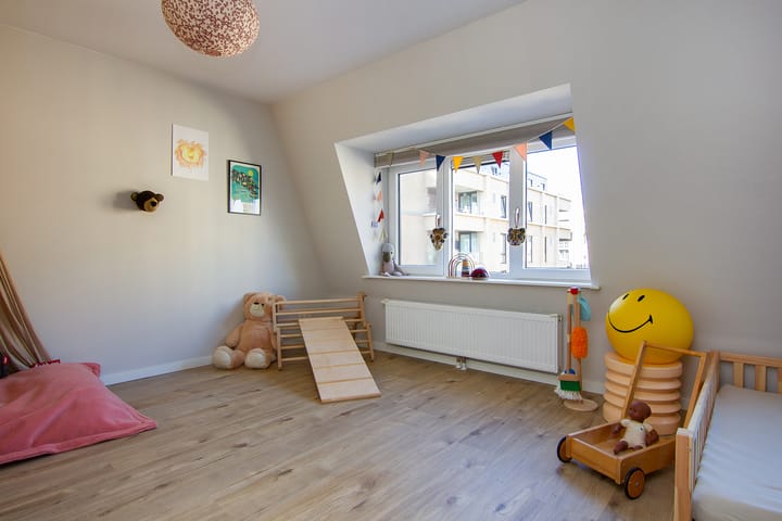 Photo 33 of Brakenburghstraat 13-RD