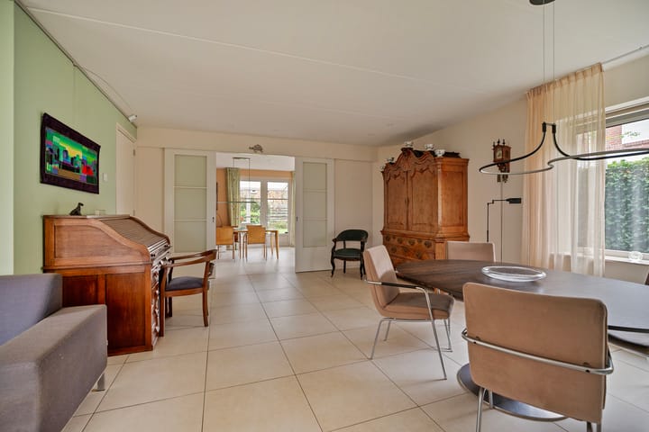 Foto 7 van Staringstraat 2