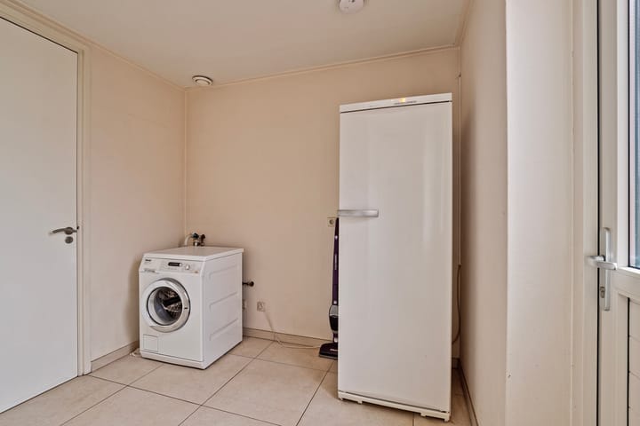 Foto 14 van Staringstraat 2