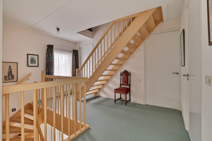 Foto 15 van Staringstraat 2