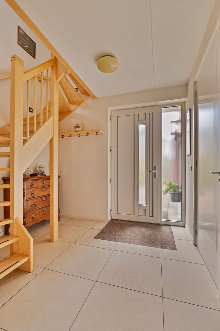 Foto 26 van Staringstraat 2