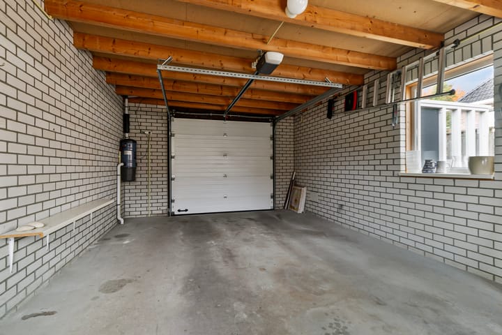 Foto 27 van Staringstraat 2