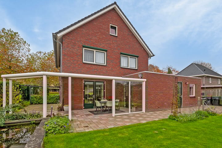 Foto 29 van Staringstraat 2