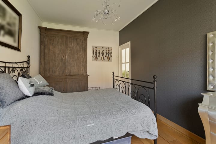 Photo 15 of Parallelweg 128-A