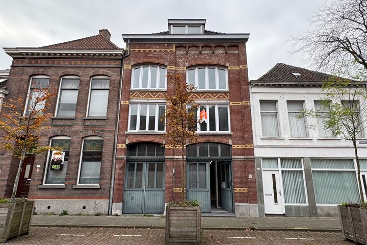 Dominéstraat 21, Roosendaal