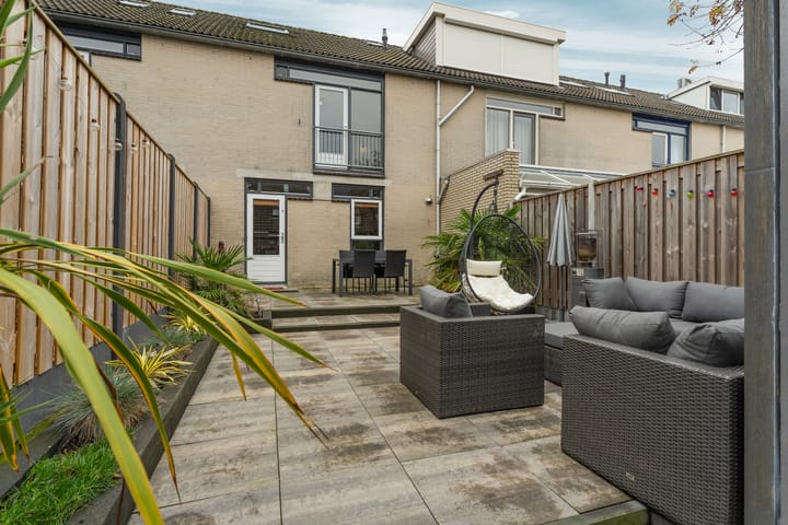 Photo 48 of Lenteklokjestraat 4