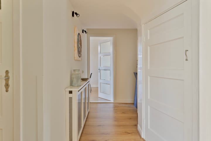 Photo 16 of Johan de Wittlaan 235