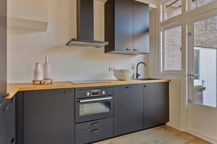 Photo 24 of Johan de Wittlaan 235