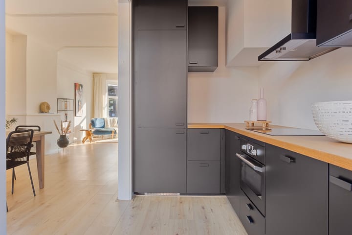 Photo 25 of Johan de Wittlaan 235