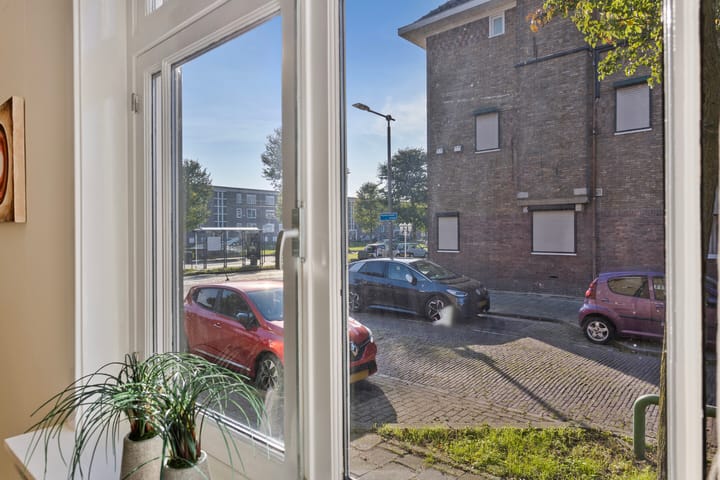 Photo 30 of Johan de Wittlaan 235