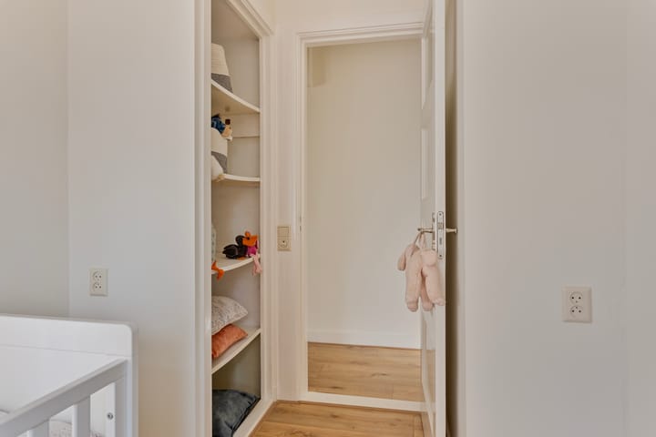 Photo 35 of Johan de Wittlaan 235