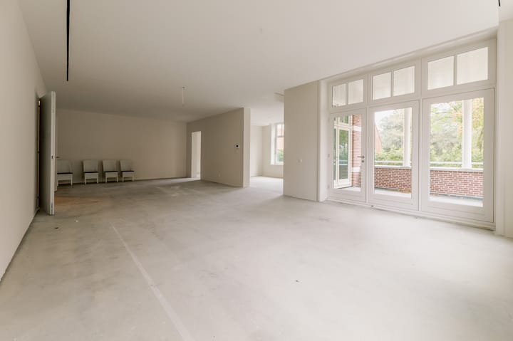 Photo 7 of Burgemeester van Nispen van Sevenaerstraat 22