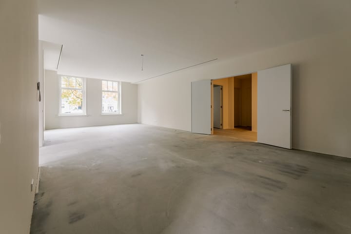 Photo 10 of Burgemeester van Nispen van Sevenaerstraat 22